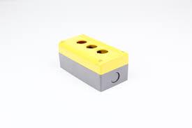 Caja PVC, Autoextinguible, IP65 3 Perf., Amarillo/Gris